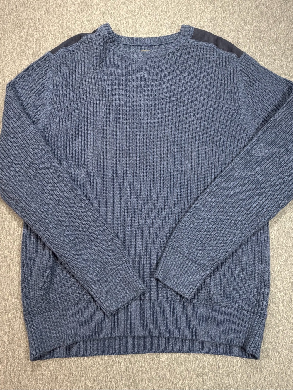 Northwest Territory Men's Navy Blue Ribbed Crewneck Sweater with Shoulder Panels